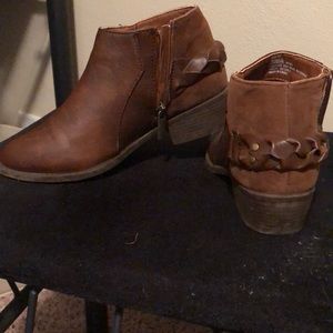 Worn once! Small heel, ankle booties by Rue 21